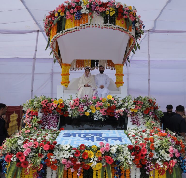 59th Nirankari Sant Samagam of Maharashtra Begins with a Grand Procession