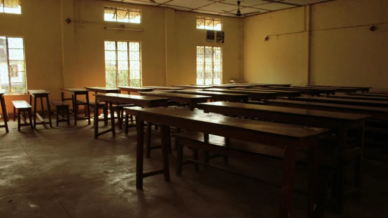 Delhi schools closed till January 15 amid cold wave as per DOE Academic Calendar