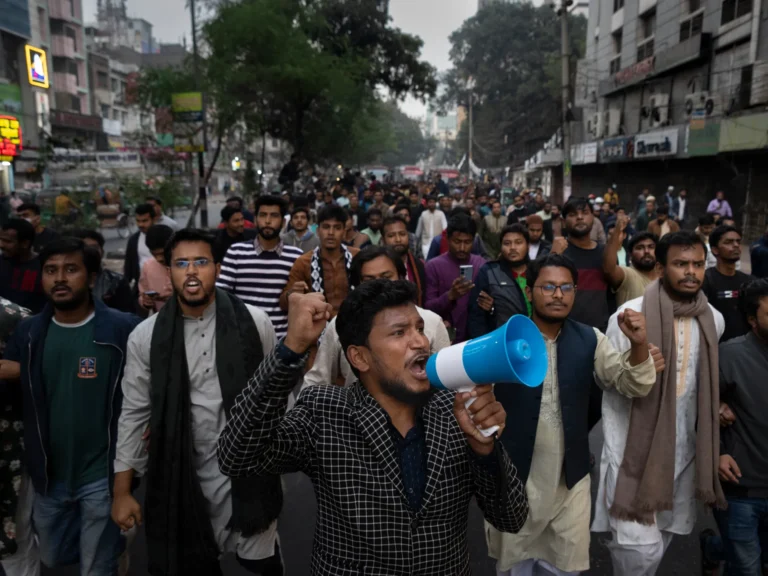 Long Lines Signal Strong Turnout in Bangladesh’s First Election After Uprising