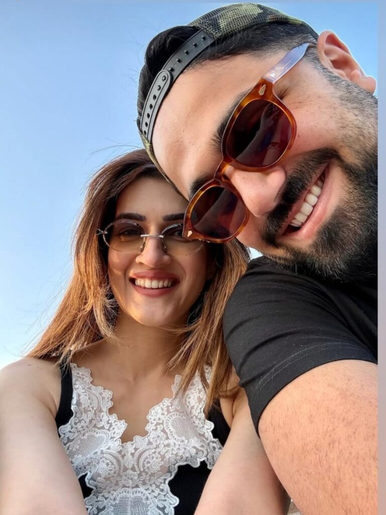 Kriti Sanon’s Rumoured Boyfriend Kabir Bahia Wishes ‘Happy K Day’ as Actress Turns 36