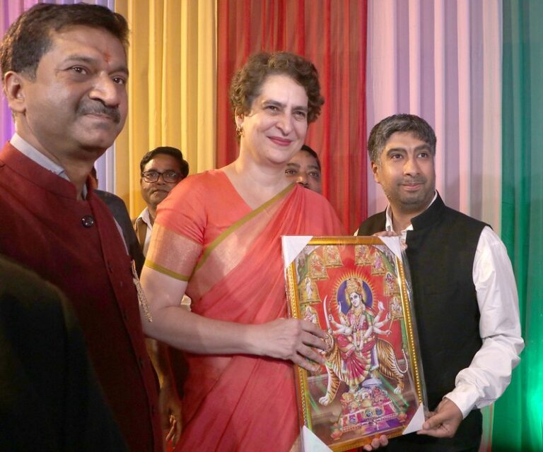 Priyanka Gandhi Attends Red Fort Ramlila, Prays for Peace, Prosperity and Harmony